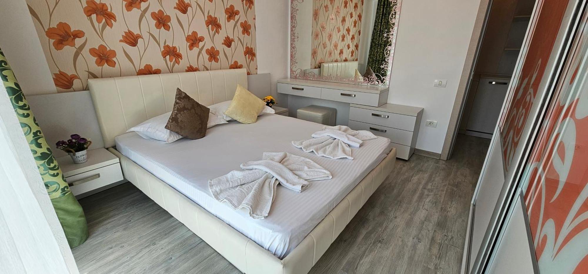 Luxury Aparthotel Promenada In Building Stefan Prima Linie La Mare ナボダリ エクステリア 写真
