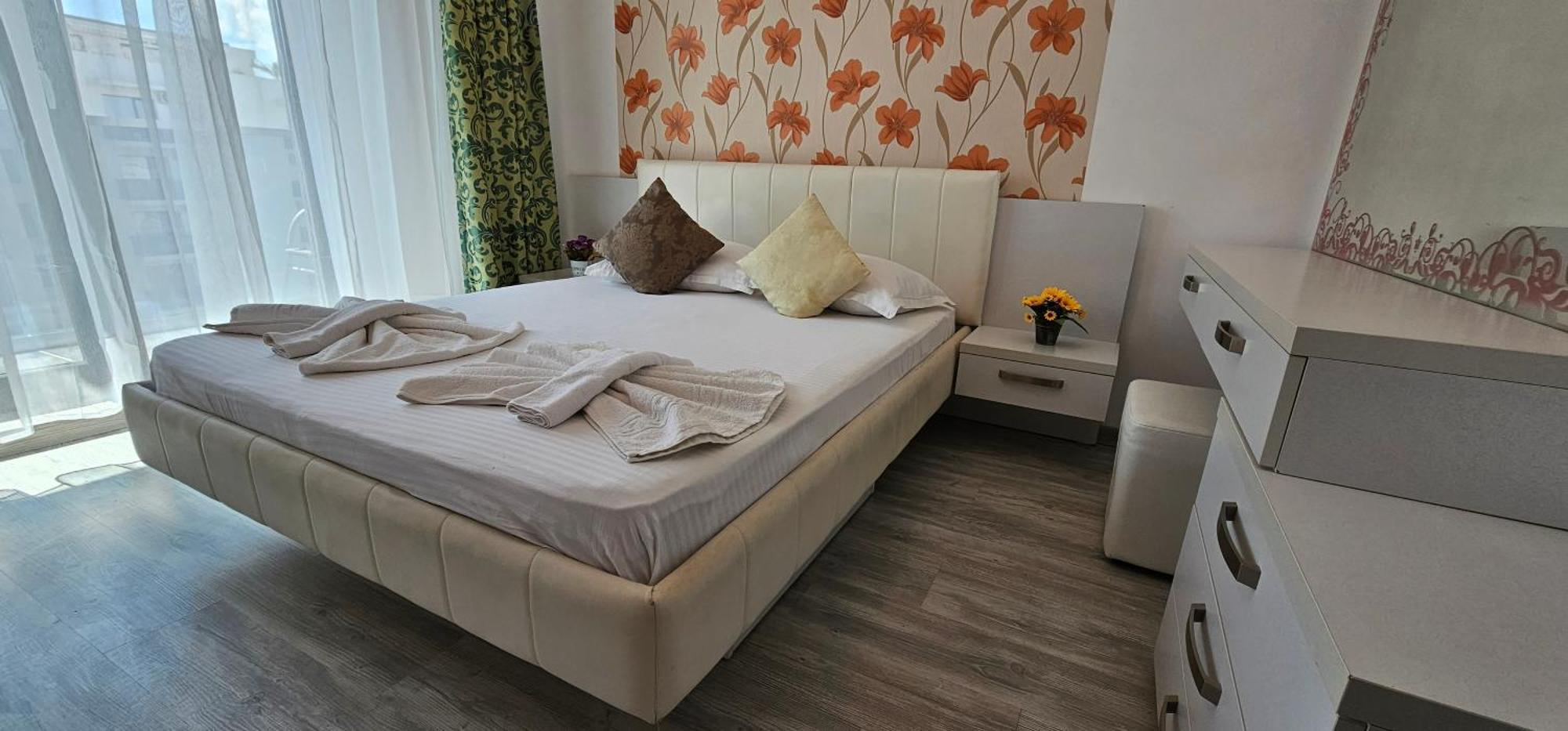 Luxury Aparthotel Promenada In Building Stefan Prima Linie La Mare ナボダリ エクステリア 写真